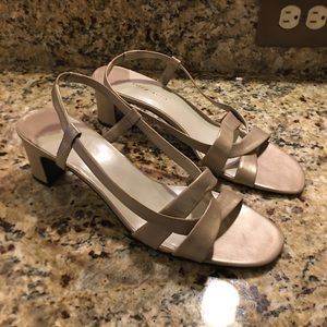 🥂 Easy Spirit Gold Women’s Gold Sandals with heel